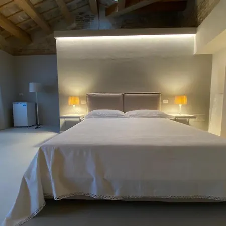 Piccola Dimora Gherardini Alojamento de Acomodação e Pequeno-almoço 3*